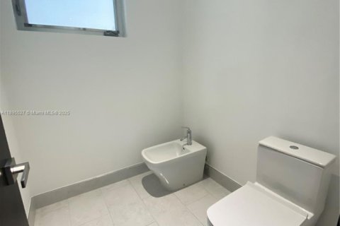 Купить виллу или дом в Дорал, Флорида 4 спальни, 320.33м2, № 1947678 - фото 18