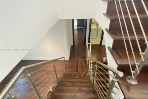 Купить виллу или дом в Дорал, Флорида 4 спальни, 320.33м2, № 1947678 - фото 8