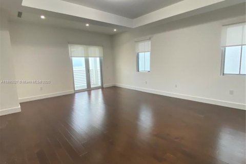 Купить виллу или дом в Дорал, Флорида 4 спальни, 320.33м2, № 1947678 - фото 11