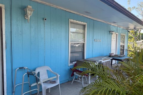 Villa ou maison à vendre à West Palm Beach, Floride: 3 chambres, 102.56 m2 № 2146895 - photo 2