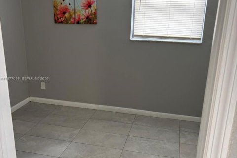 Casa en alquiler en North Lauderdale, Florida, 3 dormitorios, 92.9 m2 № 2041542 - foto 6
