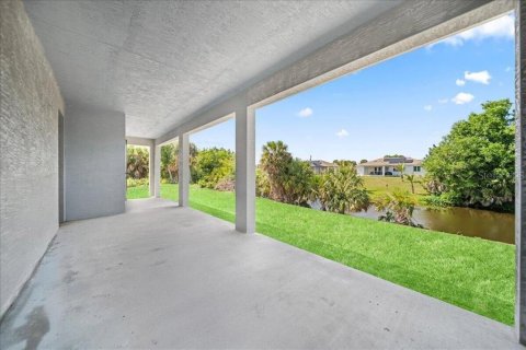 Villa ou maison à louer à Port Charlotte, Floride: 4 chambres, 295.71 m2 № 2408996 - photo 12