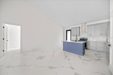 Villa ou maison à louer à Port Charlotte, Floride: 4 chambres, 295.71 m2 № 2408996 - photo 4