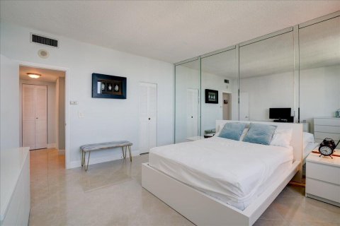 Copropriété à louer à Palm Beach, Floride: 1 chambre, 88.44 m2 № 2307077 - photo 15