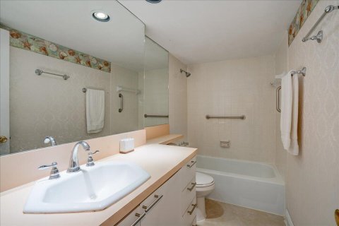 Copropriété à louer à Palm Beach, Floride: 1 chambre, 88.44 m2 № 2307077 - photo 16