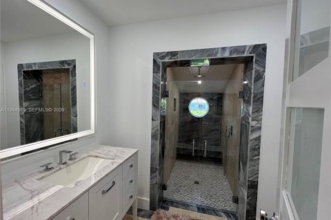 Снять в аренду виллу или дом в Майами, Флорида 3 спальни, № 2026989 - фото 5