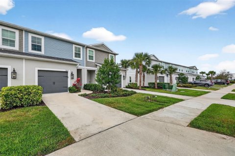 Adosado en venta en Parrish, Florida, 3 dormitorios, 169.27 m2 № 2150799 - foto 2