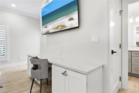Condo in Sarasota, Florida, 2 bedrooms № 2212543 - photo 15