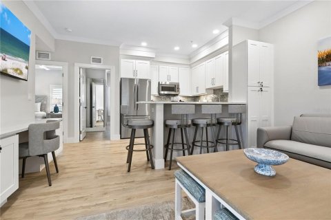 Condo in Sarasota, Florida, 2 bedrooms № 2212543 - photo 8