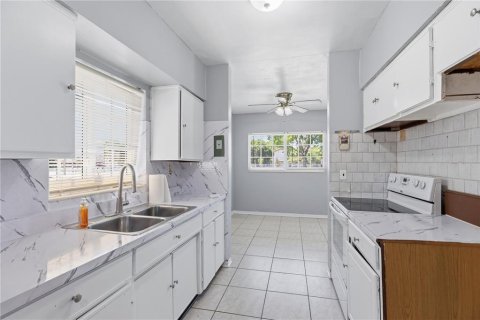 Купить виллу или дом в Хайалиа, Флорида 3 комнаты, 93.92м2, № 2148204 - фото 9