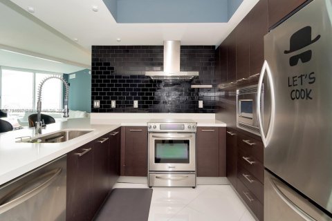 Copropriété à louer à Sunny Isles Beach, Floride: 3 chambres, 134.43 m2 № 1943104 - photo 7