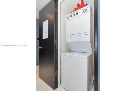 Copropriété à louer à Sunny Isles Beach, Floride: 3 chambres, 134.43 m2 № 1943104 - photo 22