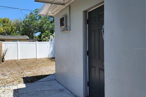 Apartamento en alquiler en Tampa, Florida, 1 dormitorio, 37.16 m2 № 1917527 - foto 2