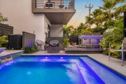 Townhouse in Fort Lauderdale, Florida 3 bedrooms, 184.69 sq.m. № 2249680 - photo 17