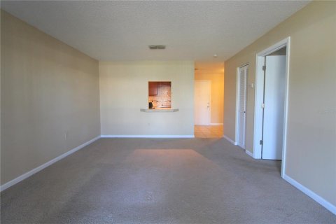 Condominio en alquiler en Bradenton, Florida, 1 dormitorio, 67.63 m2 № 1914019 - foto 5