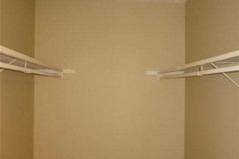 Condominio en alquiler en Bradenton, Florida, 1 dormitorio, 67.63 m2 № 1914019 - foto 11