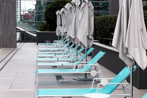 Купить кондоминиум в Майами, Флорида 1 спальня, 76.74м2, № 2054399 - фото 21