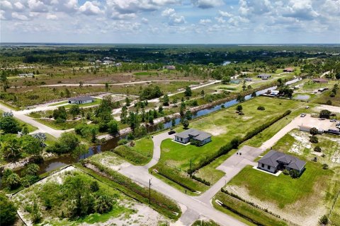 Land in Naples, Florida № 2156493 - photo 6