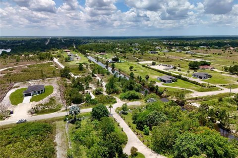Land in Naples, Florida № 2156493 - photo 11