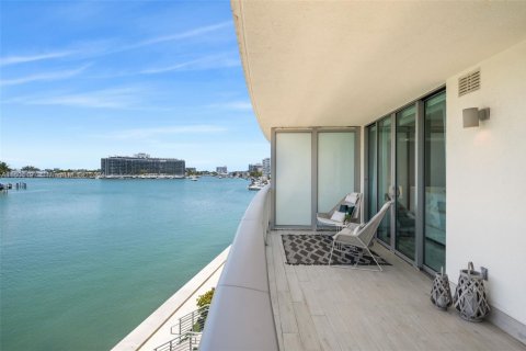 Copropriété à louer à Miami Beach, Floride: 2 chambres, 109.16 m2 № 1754251 - photo 23