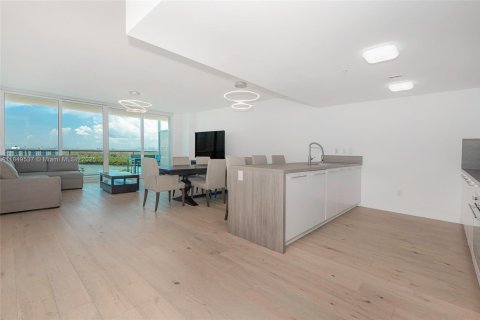 Copropriété à vendre à Sunny Isles Beach, Floride: 3 chambres, 158.4 m2 № 1851943 - photo 2