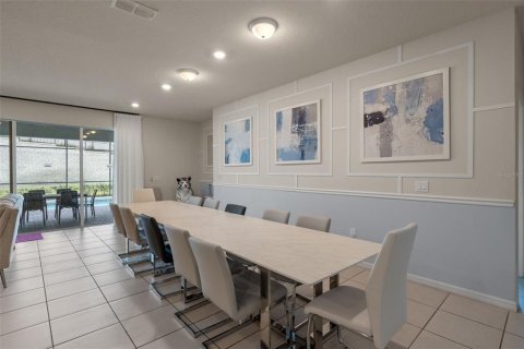 House in Davenport, Florida 10 bedrooms, 408.68 sq.m. № 1835671 - photo 9