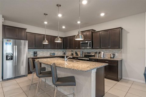 House in Davenport, Florida 10 bedrooms, 408.68 sq.m. № 1835671 - photo 11