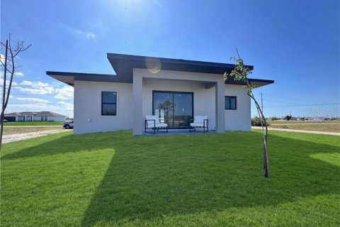 Купить виллу или дом в Кейп-Корал, Флорида 4 комнаты, 176.89м2, № 2345362 - фото 24