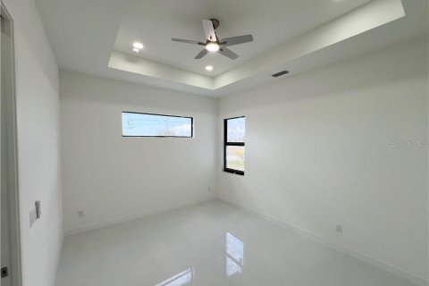 Купить виллу или дом в Кейп-Корал, Флорида 4 комнаты, 176.89м2, № 2345362 - фото 20