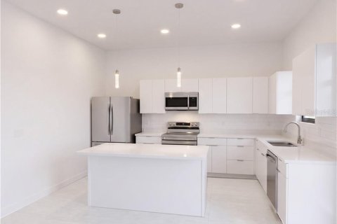 Купить виллу или дом в Кейп-Корал, Флорида 4 комнаты, 176.89м2, № 2345362 - фото 6