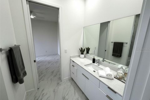 Купить виллу или дом в Кейп-Корал, Флорида 4 комнаты, 176.89м2, № 2345362 - фото 13