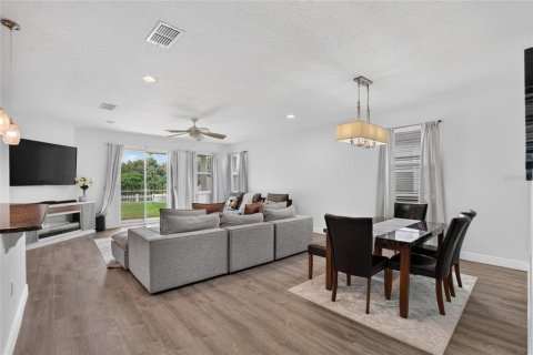 Villa ou maison à vendre à Gibsonton, Floride: 4 chambres, 184.23 m2 № 2391154 - photo 11