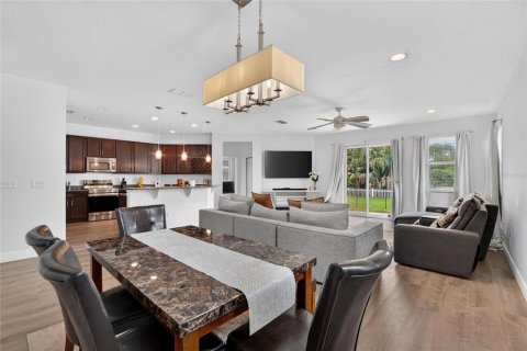 Villa ou maison à vendre à Gibsonton, Floride: 4 chambres, 184.23 m2 № 2391154 - photo 12