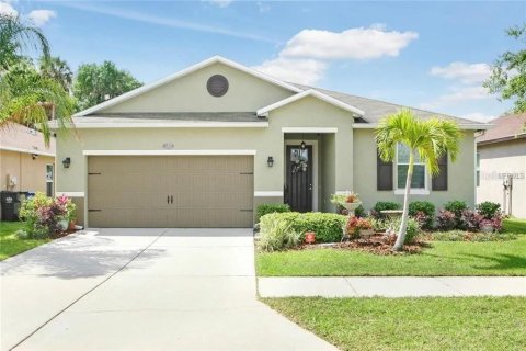 Villa ou maison à Gibsonton, Floride 4 chambres, 184.23 m2 № 2391154