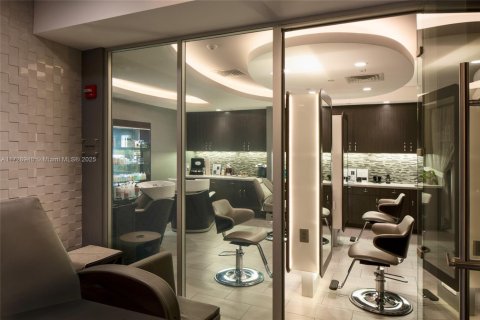 Condo in Aventura, Florida, 3 bedrooms  № 2037645 - photo 30