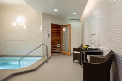 Condo in Aventura, Florida, 3 bedrooms  № 2037645 - photo 28