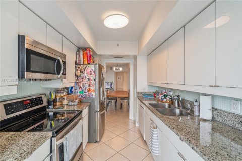 Condo in Aventura, Florida, 3 bedrooms  № 2037645 - photo 9