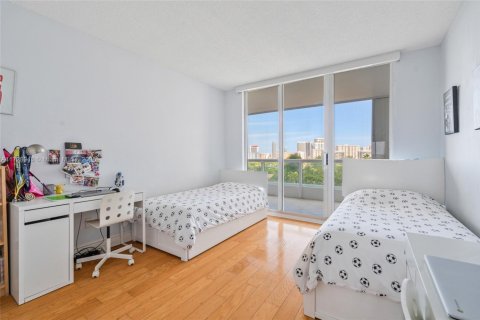 Condo in Aventura, Florida, 3 bedrooms  № 2037645 - photo 22