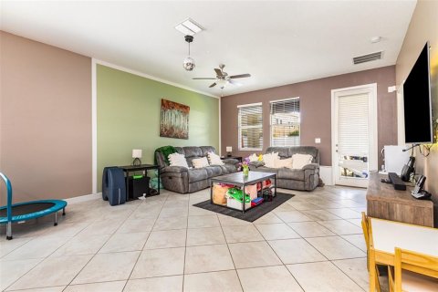 Villa ou maison à vendre à Riverview, Floride: 4 chambres, 185.99 m2 № 1782309 - photo 4