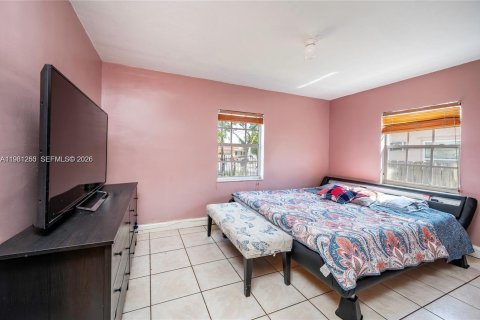 Купить коммерческую недвижимость в Майами, Флорида 247.03м2, № 2051865 - фото 15