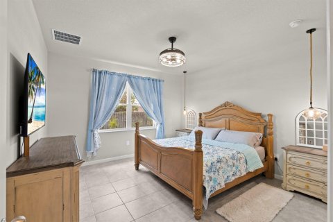 Casa en venta en Port St. Lucie, Florida, 4 dormitorios, 178 m2 № 2176703 - foto 19