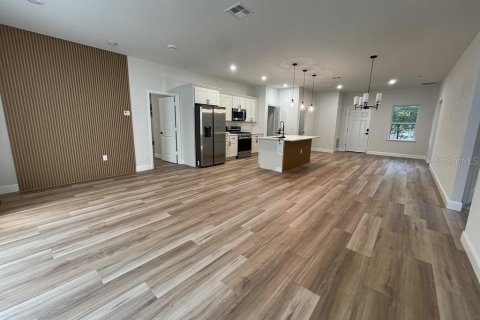 Casa en venta en Port Charlotte, Florida, 4 dormitorios, 170.29 m2 № 2130370 - foto 13