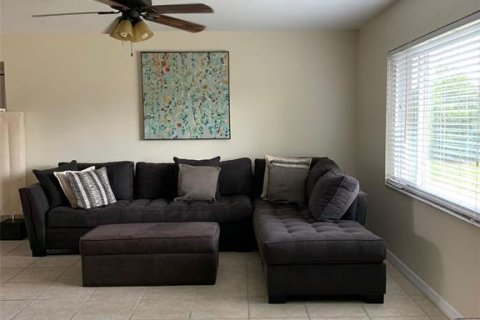 Villa ou maison à vendre à Port Charlotte, Floride: 2 chambres, 116.59 m2 № 1807447 - photo 3