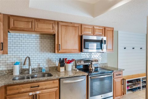 Townhouse in Fern Park, Florida 3 bedrooms, 186.92 sq.m. № 1733469 - photo 7