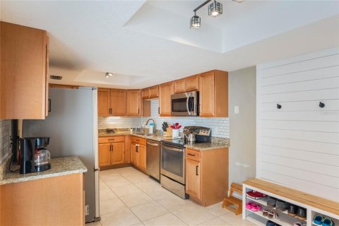 Townhouse in Fern Park, Florida 3 bedrooms, 186.92 sq.m. № 1733469 - photo 9