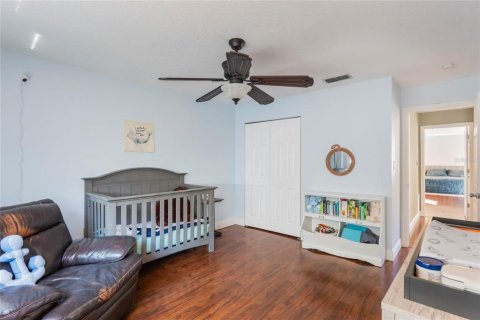 Townhouse in Fern Park, Florida 3 bedrooms, 186.92 sq.m. № 1733469 - photo 18