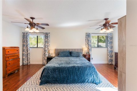 Townhouse in Fern Park, Florida 3 bedrooms, 186.92 sq.m. № 1733469 - photo 13