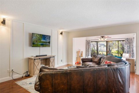 Townhouse in Fern Park, Florida 3 bedrooms, 186.92 sq.m. № 1733469 - photo 3
