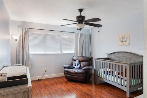 Townhouse in Fern Park, Florida 3 bedrooms, 186.92 sq.m. № 1733469 - photo 17