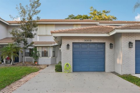 Adosado en Deerfield Beach, Florida 3 dormitorios, 181.9 m2 № 1998361
